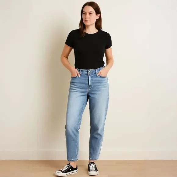 NWOT INC High Rise Tapered Leg Boyfriend Jeans Sz 4 - Picture 11 of 11